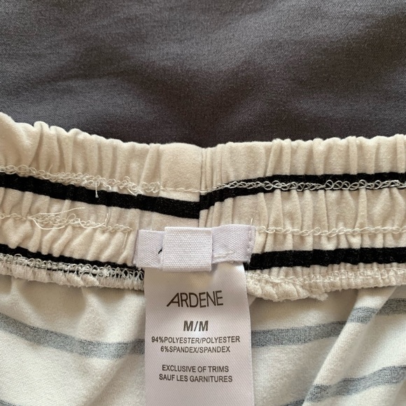 Ardene Shorts - Picture 2 of 3